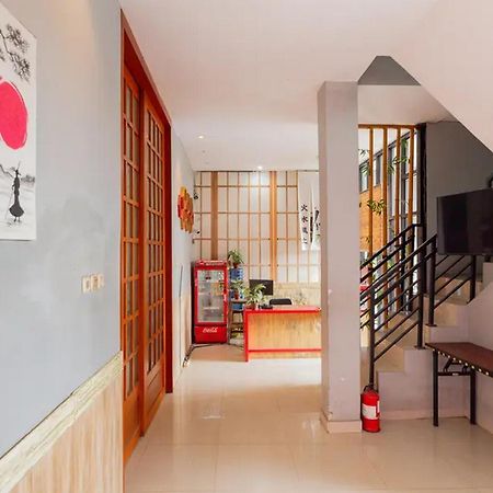 RedDoorz @ Manukan Surabaya Luaran gambar