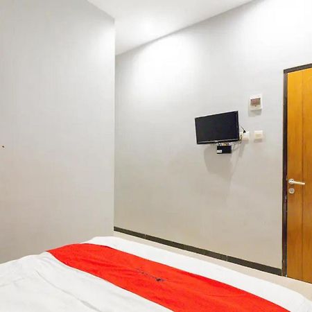 RedDoorz @ Manukan Surabaya Luaran gambar