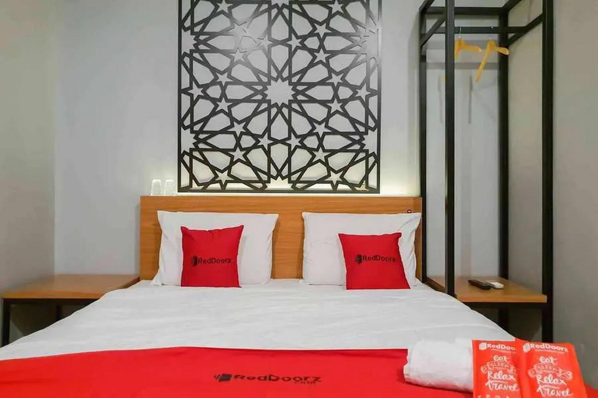 RedDoorz @ Manukan Surabaya Luaran gambar